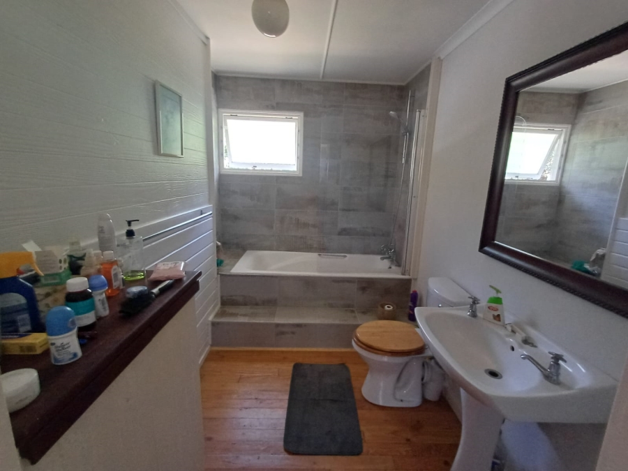 2 Bedroom Property for Sale in Brenton On Lake Western Cape